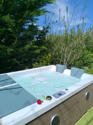 Jacuzzi exterior - jacuzzi de hidromasaje