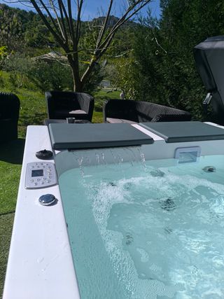 Jacuzzi exterior - jacuzzi de hidromasaje