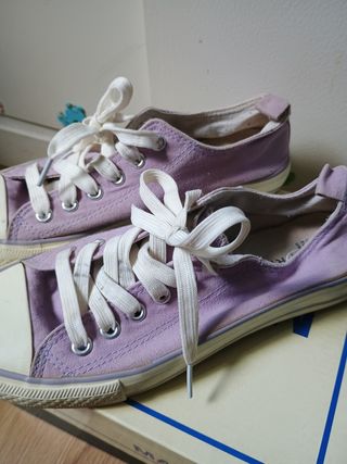 Zapatillas color lila