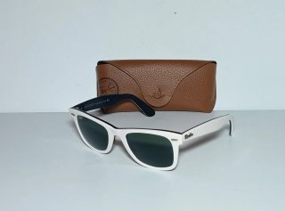 Ray-Ban Wayfarer clásicas blanco-negro