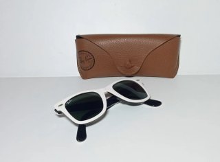 Ray-Ban Wayfarer clásicas blanco-negro