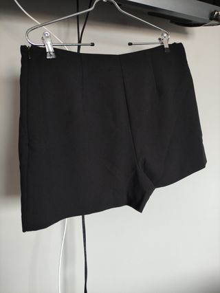 Falda pantalón negra t. 44. En etiqueta 46 t.44