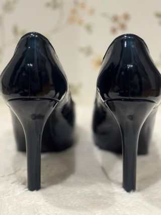 Zapatos de tacon Louis Vuitton azules, num 40