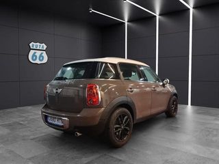 MINI MINI Countryman Cooper D ALL4 82 kW (111 CV)