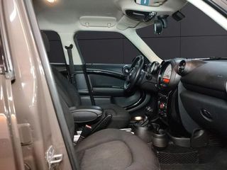 MINI MINI Countryman Cooper D ALL4 82 kW (111 CV)