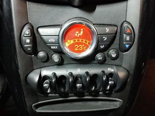 MINI MINI Countryman Cooper D ALL4 82 kW (111 CV)