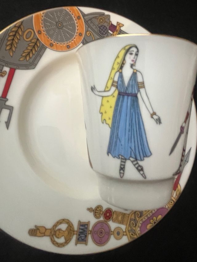 Juego porcelana taza 2 platillos