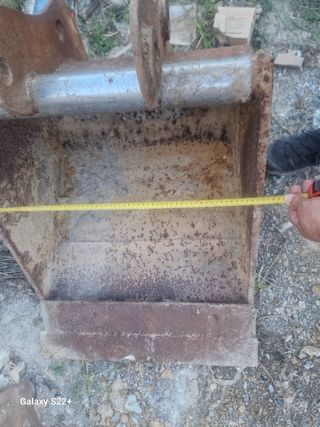 Vendo caso de 60cm para miniexcavadora