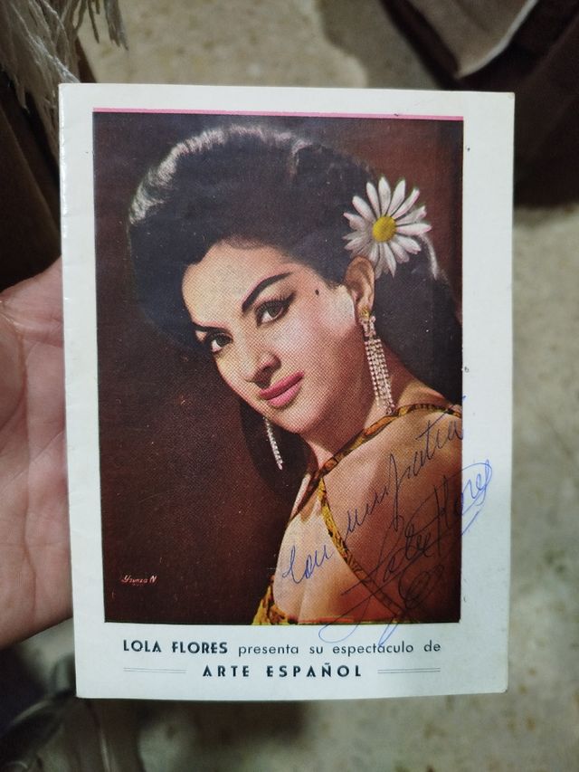 Autógrafo L. Flores