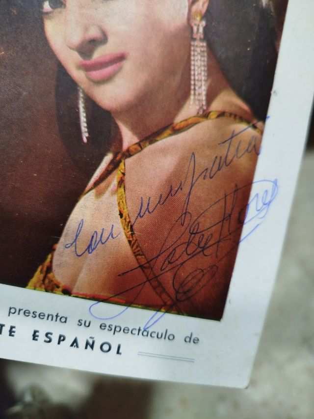 Autógrafo L. Flores