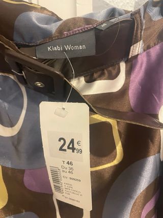 Falda nueva raso. sin estrenar. talla 46