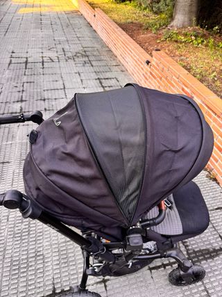 Jane Muum crosswalk R + silla de coche Cybex.
