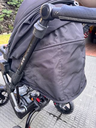 Jane Muum crosswalk R + silla de coche Cybex.