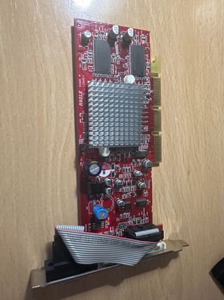 Tarjeta gráfica ATI Radeon 9250 128MB DDR AGP4x/8x