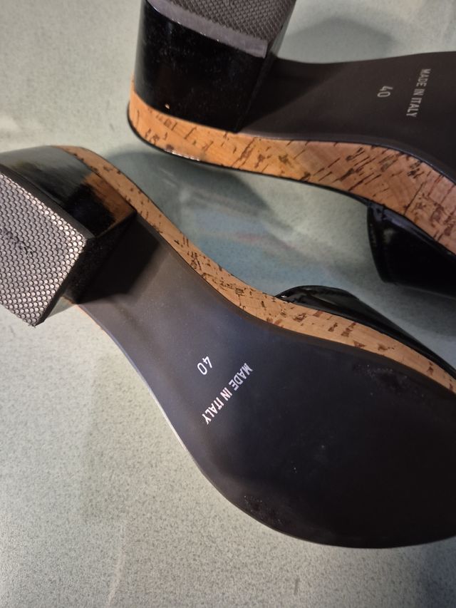 Sandali Gastone Lucioli neri di vernite