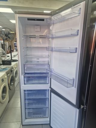 Nevera Beko 2m , clase A+++