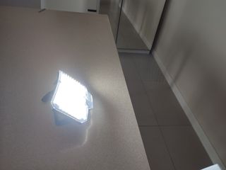 Faretto led con pannello solare