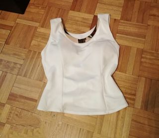Top blanco de lycra.