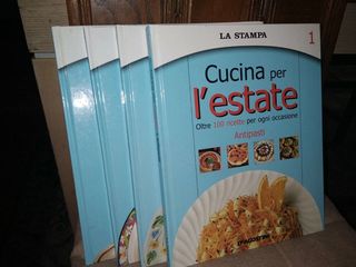 (45)-4 Volumi cucina per l'estate La Stampa 2003 -