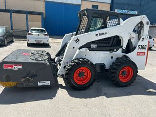 Minicargadora Bobcat S300 - Año 2005 con 3860horas