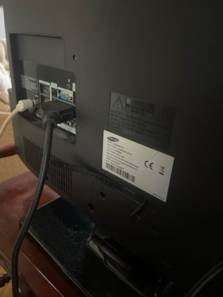 TV Samsung 21" negra