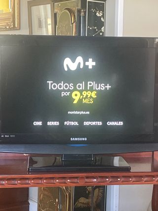 TV Samsung 21" negra