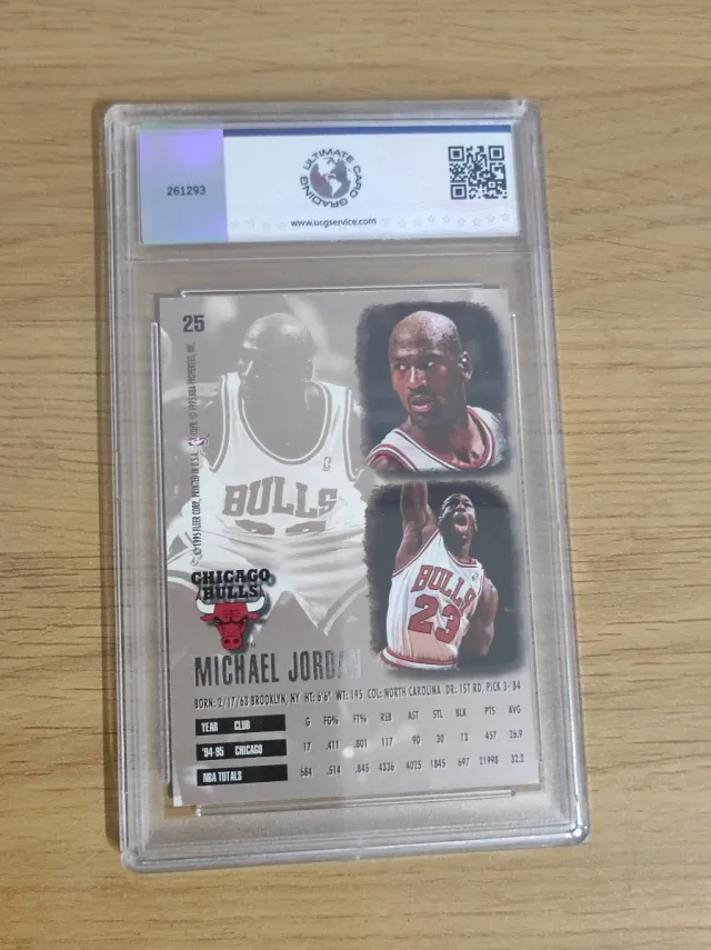 Michael Jordan Ultra Premium #25 UCG 9