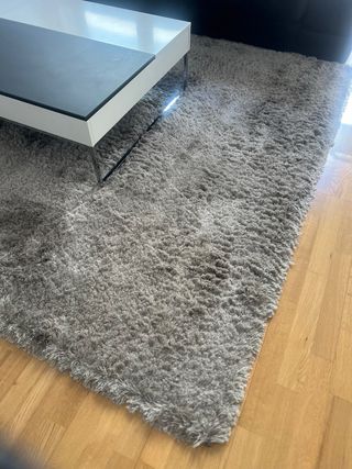Alfombra gris