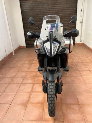 Moto KTM 890 Adventur s