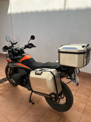 Moto KTM 890 Adventur s