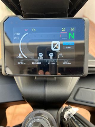 Moto KTM 890 Adventur s