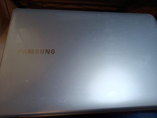 Notebook Samsung 270E con Windows 10