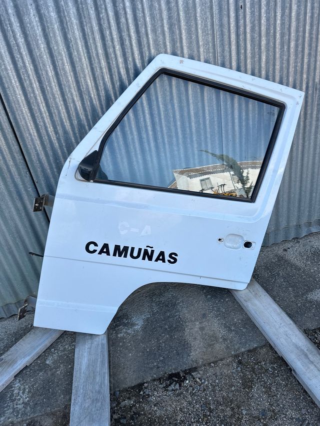 Puerta conductor Mercedes Mb