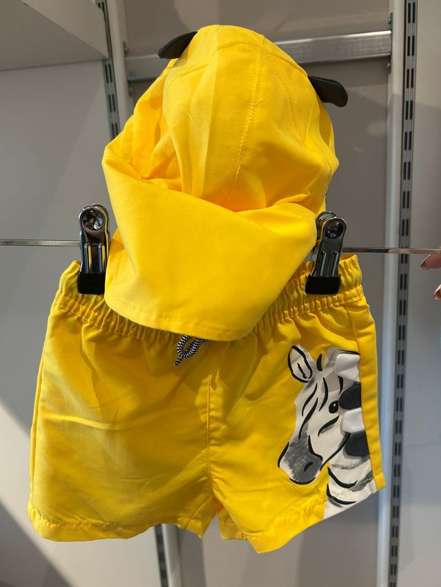 Pack bañador y gorro amarillo talla 9m