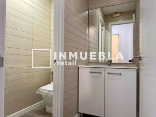 Local comercial en venta en El Raval en Barcelona