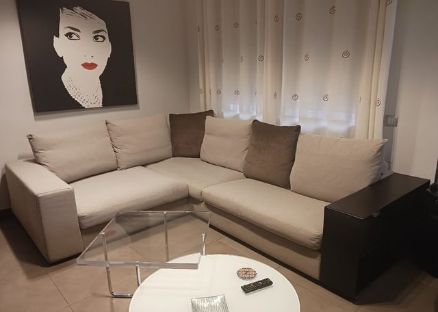 Sofá chaise longue beige