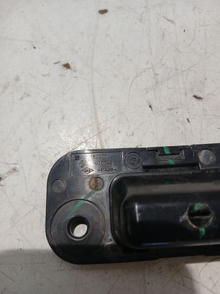 Soporte puerta Mercedes Citan W415