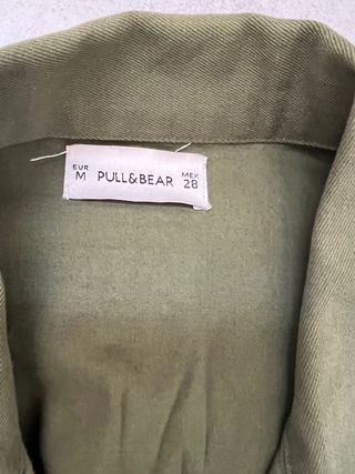 Camisa Pull&Bear Bordada Verde Militar 