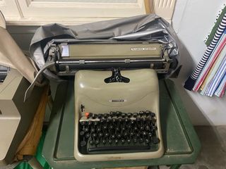 Máquina escribir Olivetti Lexicon 80