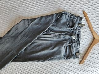 Pantalones pitillo Mango - Gris