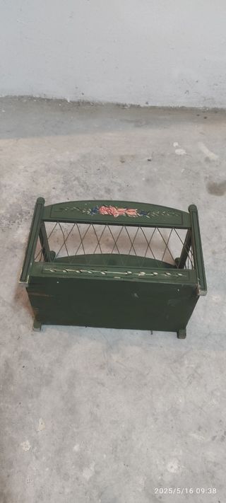 Revistero vintage verde