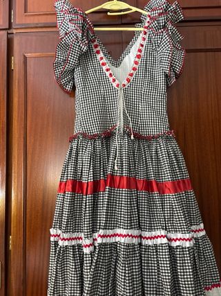 Bata rociera negra y roja - Talla M