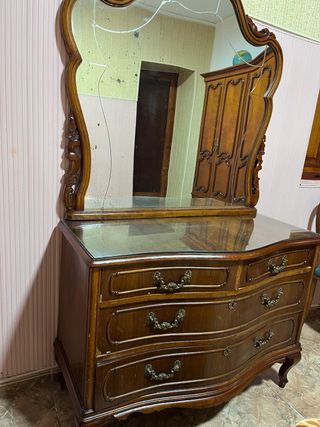Mueble antiguo
