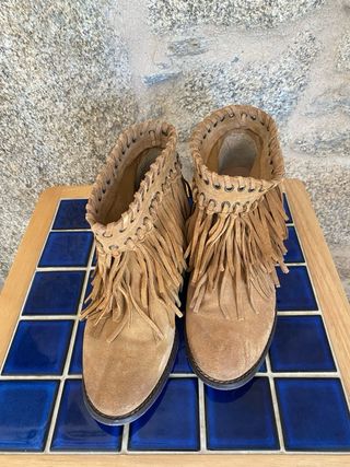 Botines ante Zara color camel
