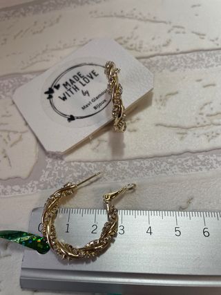 Pendientes aro brillantes dorados