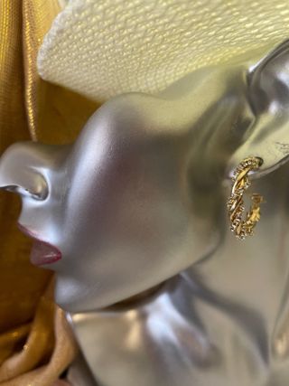 Pendientes aro brillantes dorados