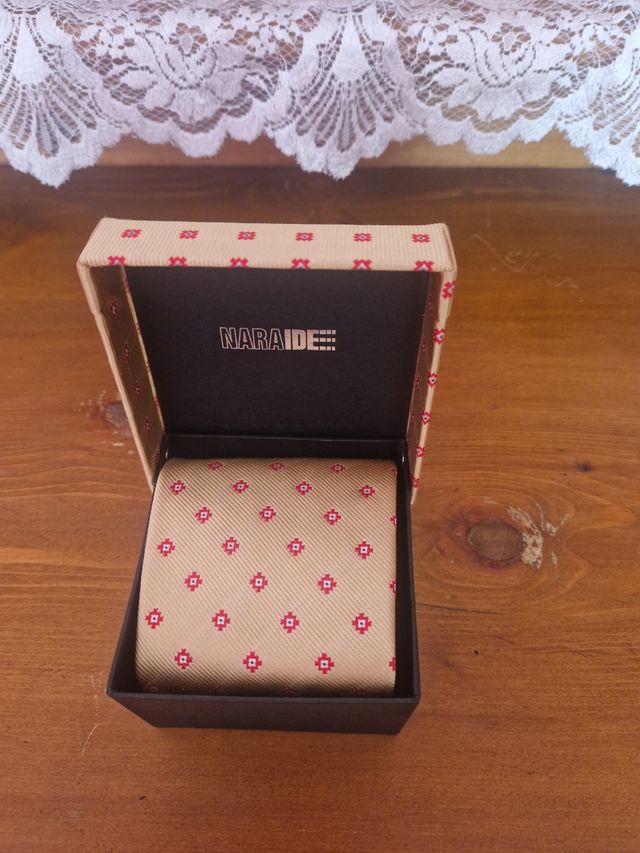 Cravatta NaraIdee oro/rosso 100% seta