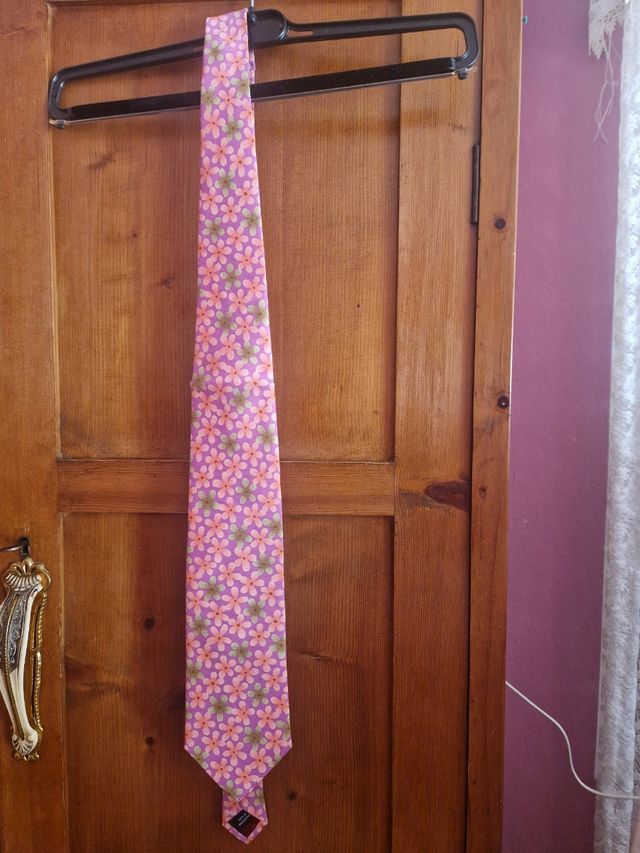 Cravatta NaraCamicie rosa viola a fiori