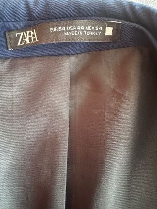 Traje azul marino
