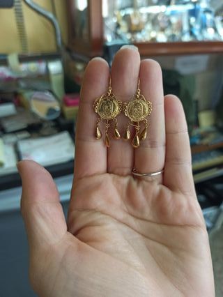 Pendientes Moneda Oro